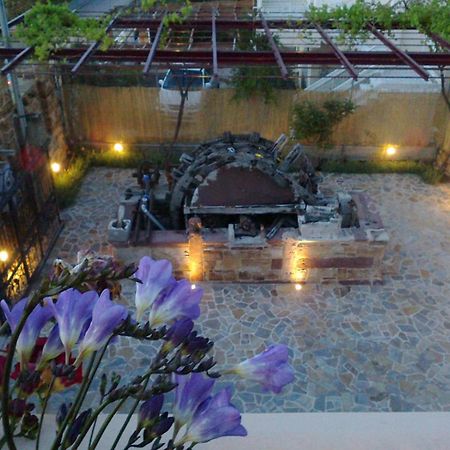 Avgerinos Hotel Kampochora  エクステリア 写真