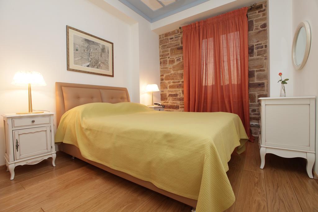 Avgerinos Hotel Kampochora  部屋 写真