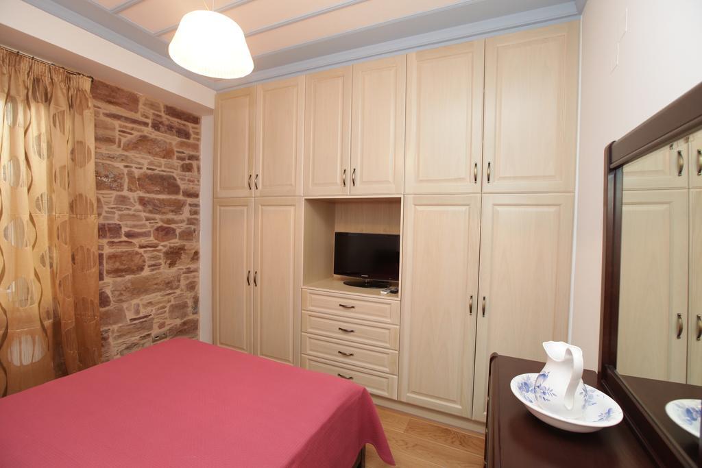 Avgerinos Hotel Kampochora  部屋 写真