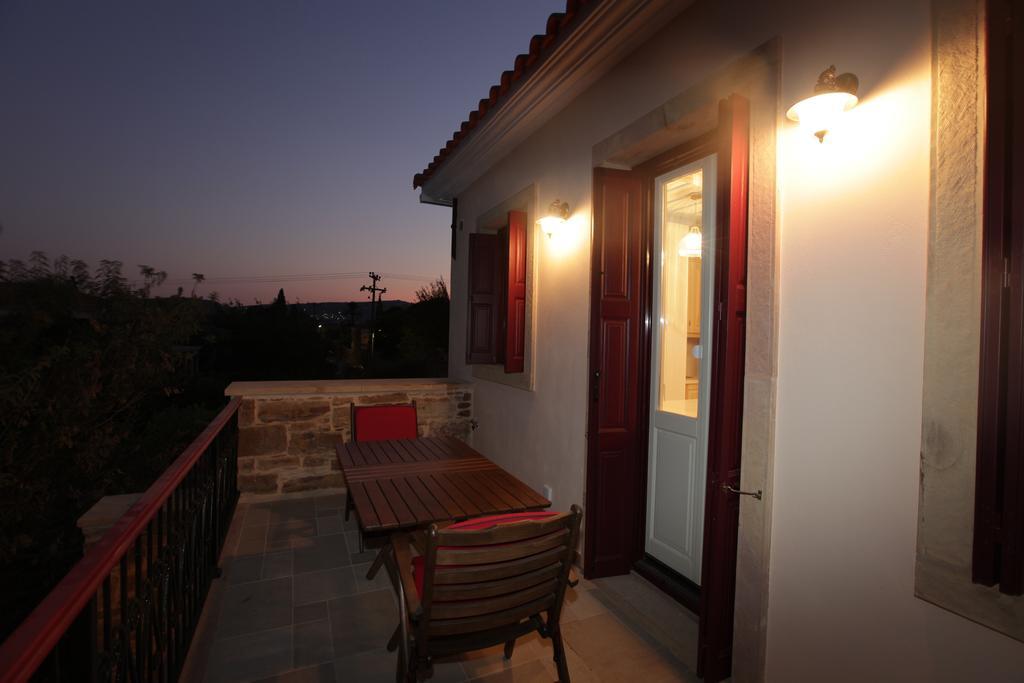 Avgerinos Hotel Kampochora  部屋 写真
